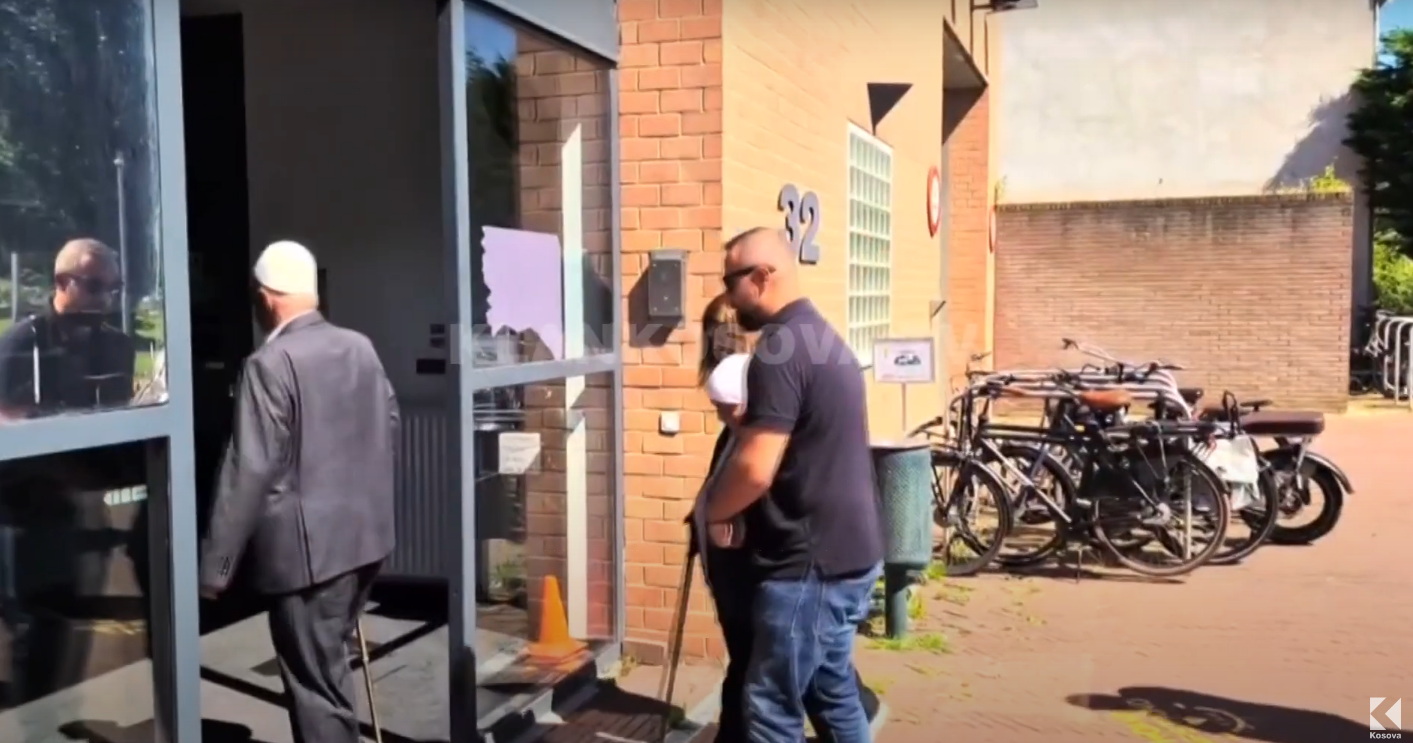 Hyra e Haxhiu çmallen 7 orë me Hashimin (VIDEO)