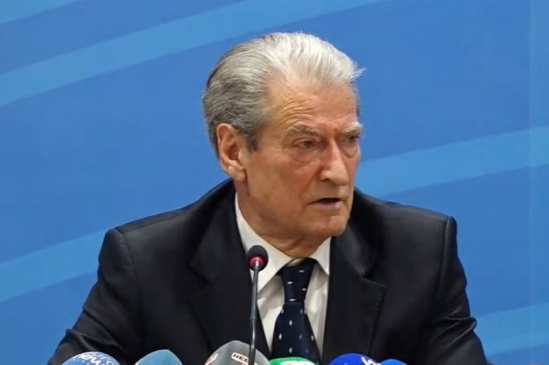 Berisha, Vuçiqit: Putin i vogël, lëri kërcënimet se të pret fati i Millosheviqit