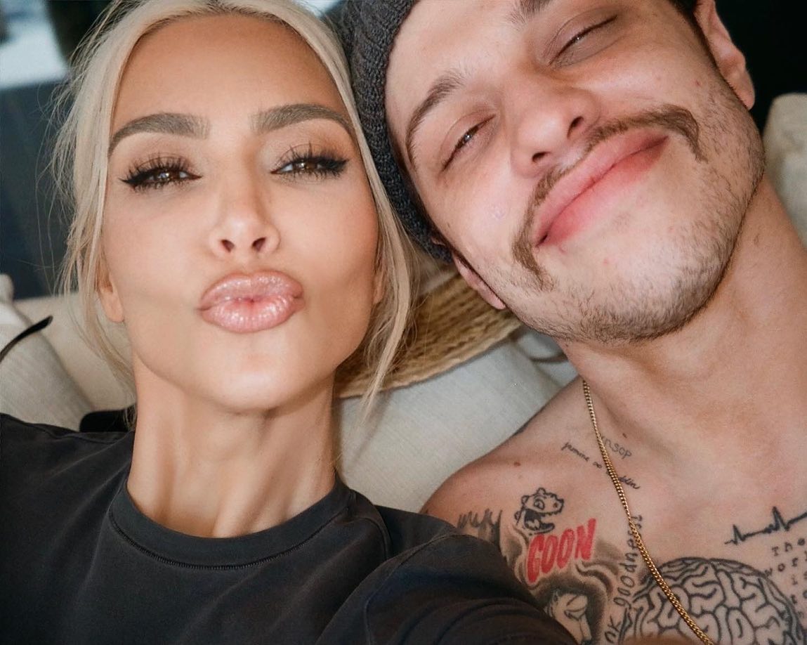 Kim Kardashian ndan me publikun momentet e saj me Pete Davidson (FOTO)