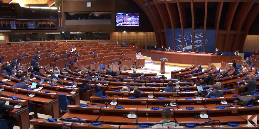Gjermania ndez "motorrët politikë" për hyrjen e Kosovës në KiE (VIDEO)