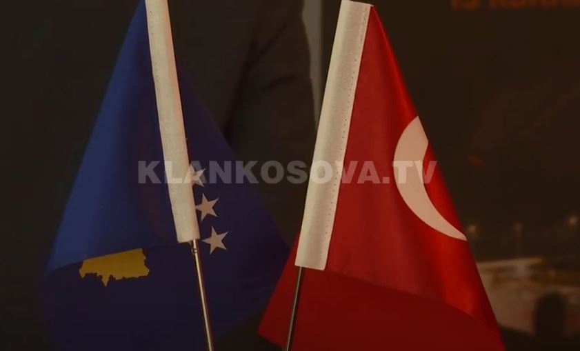 Turqia i kërkon Kosovës ta luftojë FETO-n (VIDEO)