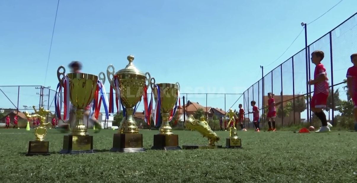 Shkolla e futbollit "Pro Prishtina" rrëmben pesë çmime në “Shkodra Event 2022” (VIDEO)