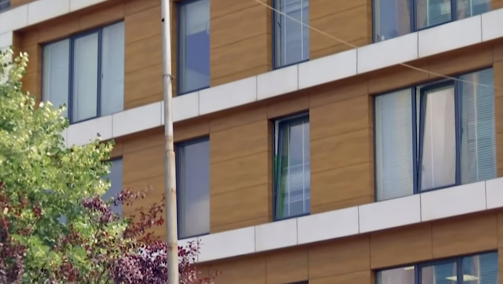 Prishtina ka pak dhoma hotelesh e shtretër për të pritur vizitorë të huaj (VIDEO)