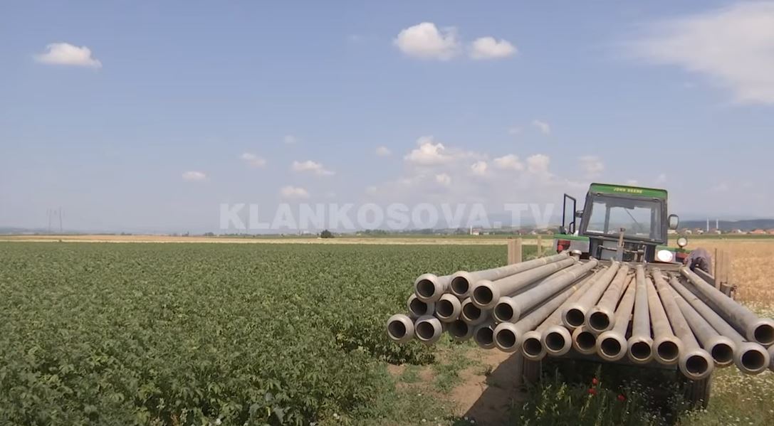 Fermerët, telashe me ujin në Obiliq, të lodhur, konsiderojnë migrimin (VIDEO)