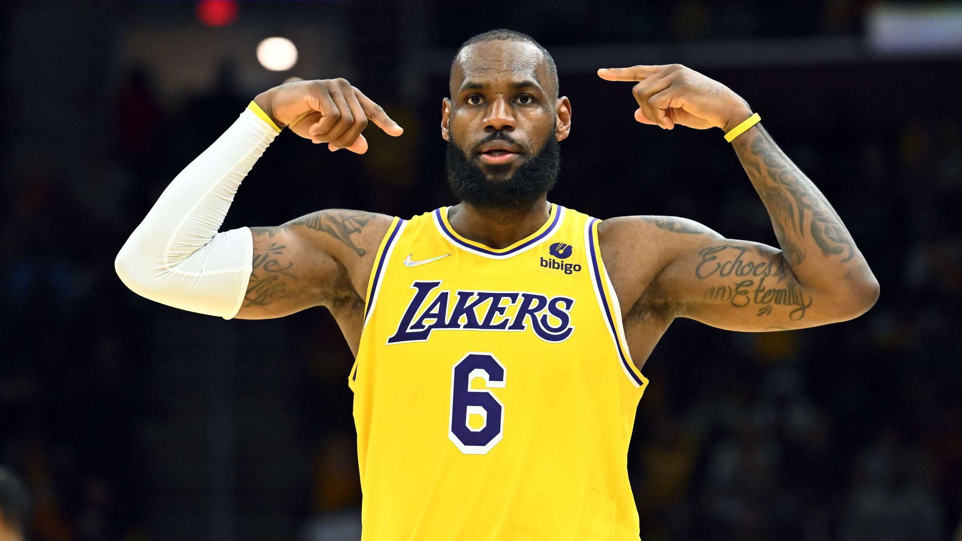 Kontrata e re e LeBron James: Fillon drama për të ardhmen e “Mbretit” me Lakers