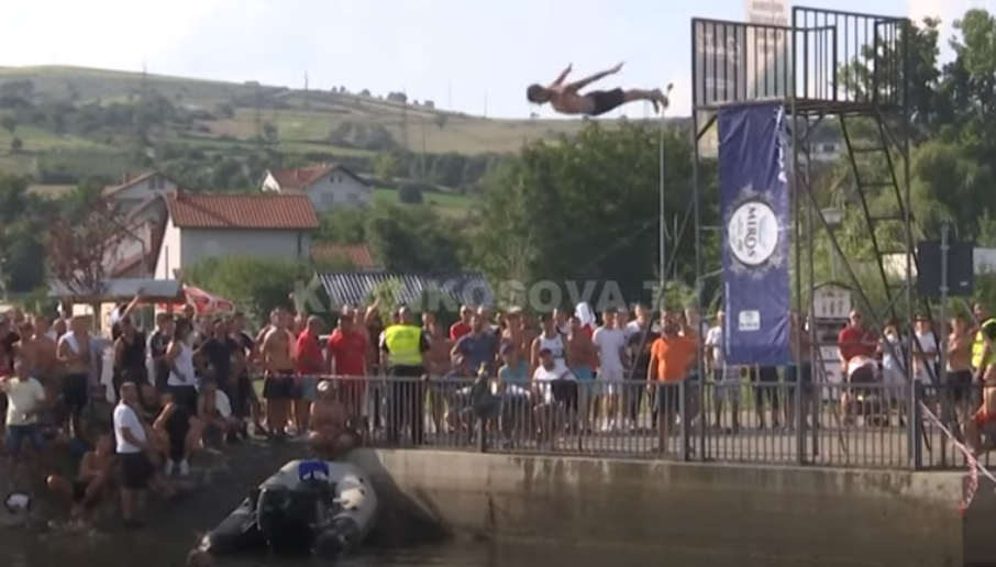 “Dallëndyshet” fluturuan në Ibër (VIDEO)