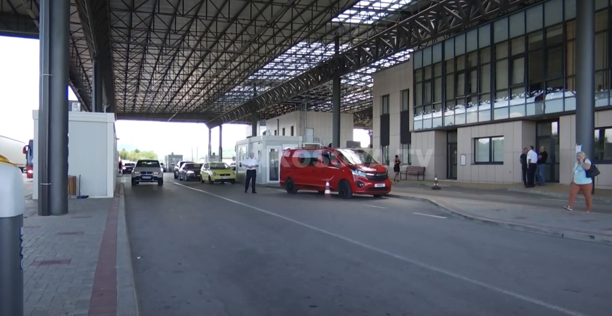 Serbët nuk refuzuan flet-deklarimet në kufi (VIDEO)
