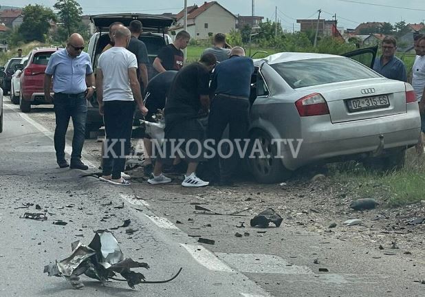 Aksident i rëndë trafiku mes një veture e një kamioni në Kçiq të Mitrovicës (FOTO)