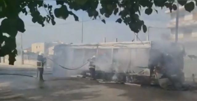 Digjet autobusi i linjës Durrës - Porto Romano (VIDEO)
