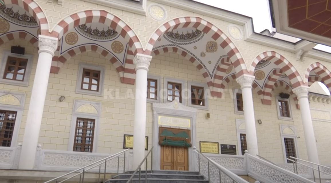 Imamët mitrovicas fikin kandilat, thërrasin për kursim të rrymës (VIDEO)