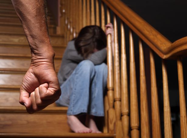 Prizren: Arrestoi babai që rrahu vajzën e tij të mitur