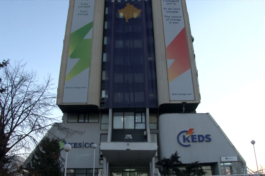 Dhoma e Tregtisë e shqetësuar me vendimin e KEDS për reduktime të rrymës