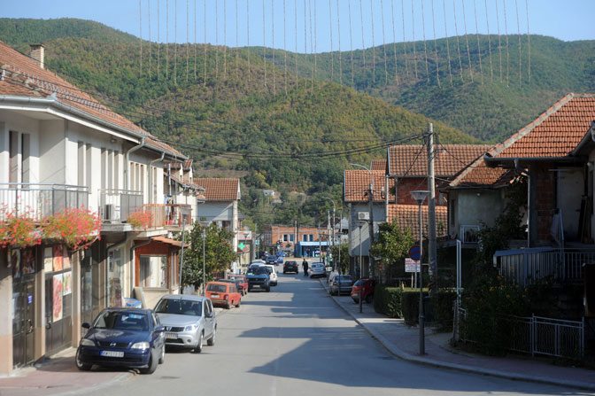 Ia dëmton rrotën e traktorit pas mosmarrëveshjes për shitblerje të druve