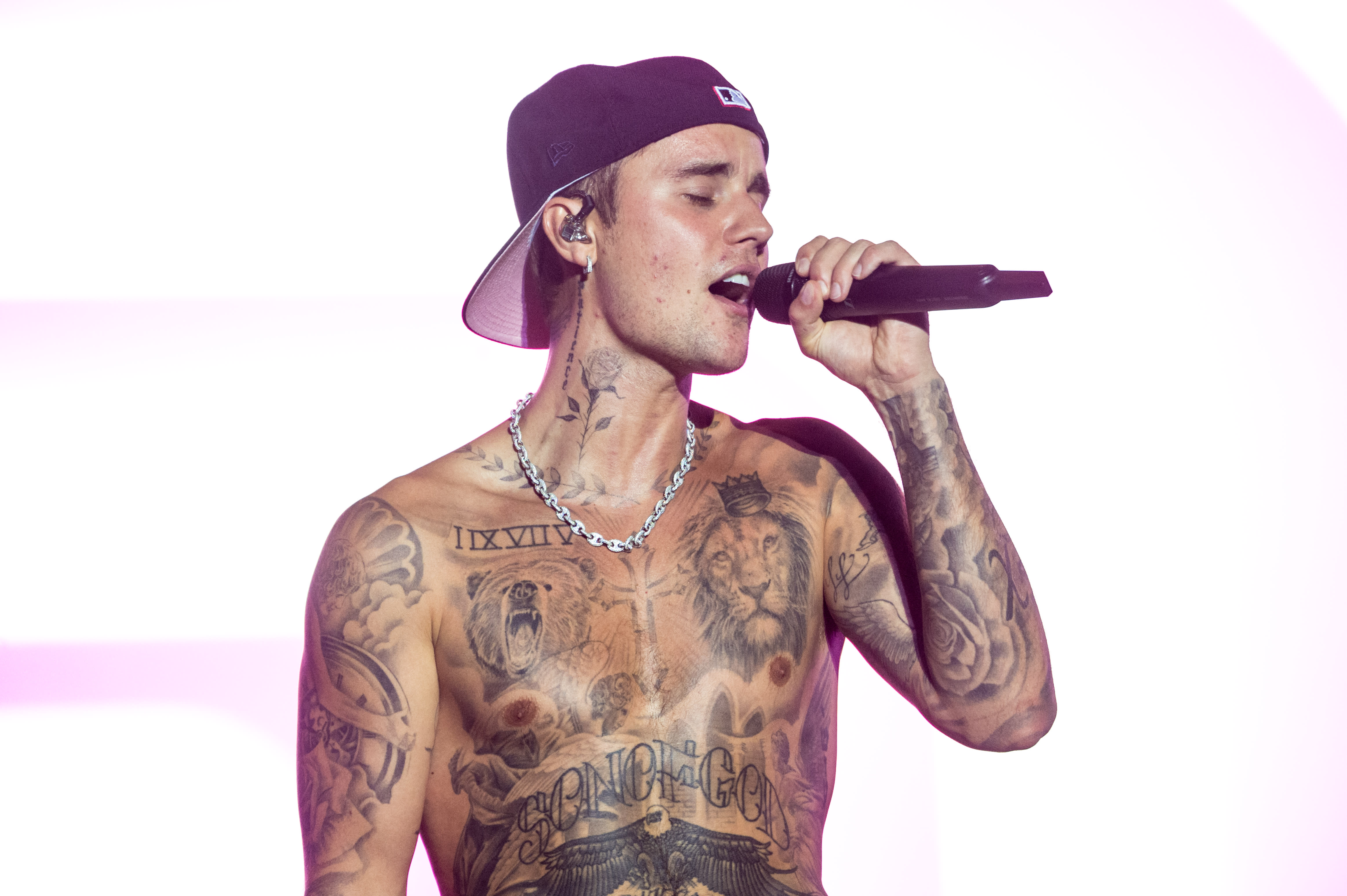 Problemet me shëndetin, Justin Bieber ndërpret turneun