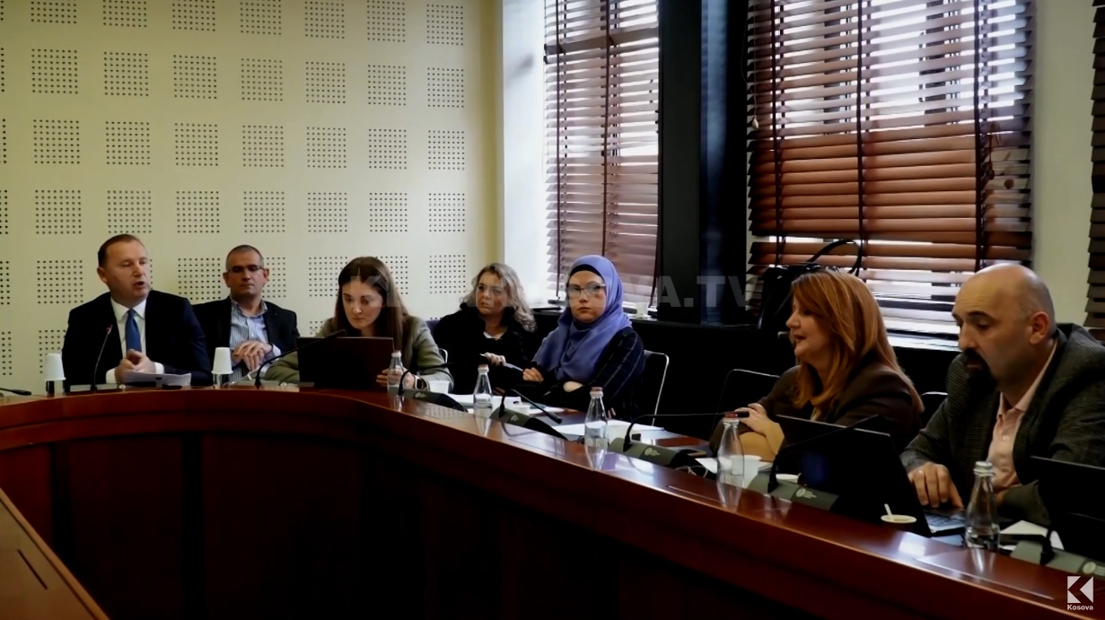 Kuvendi i diskutoi për katër orë problemet në shëndetësi (VIDEO)