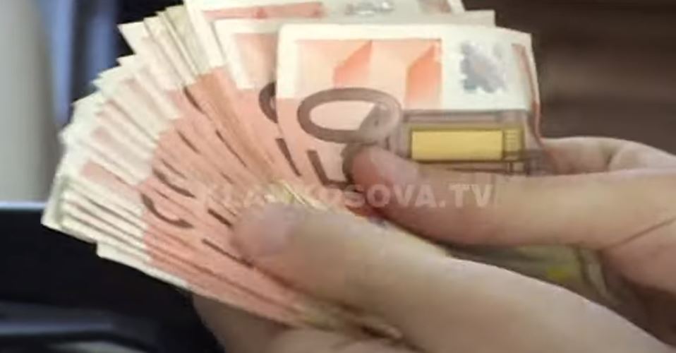 Rasti i pazakontë: S’i ktheu 3500 euro, rrëmbehet borxhliu (VIDEO)