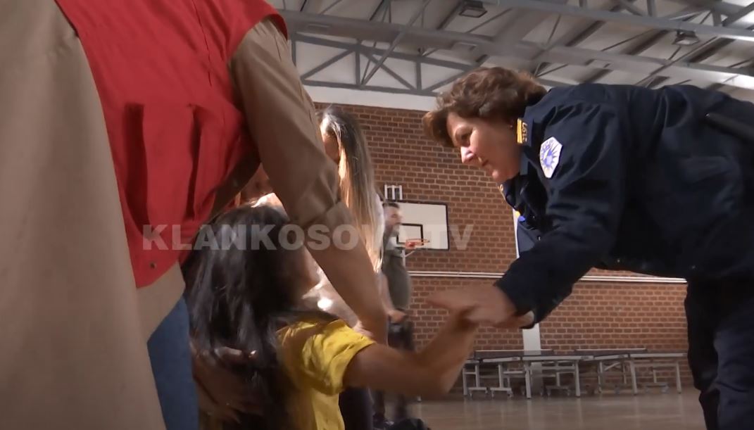 Inskenimi i sulmeve, si të shpëtohet një vajzë e dhunuar? (VIDEO)