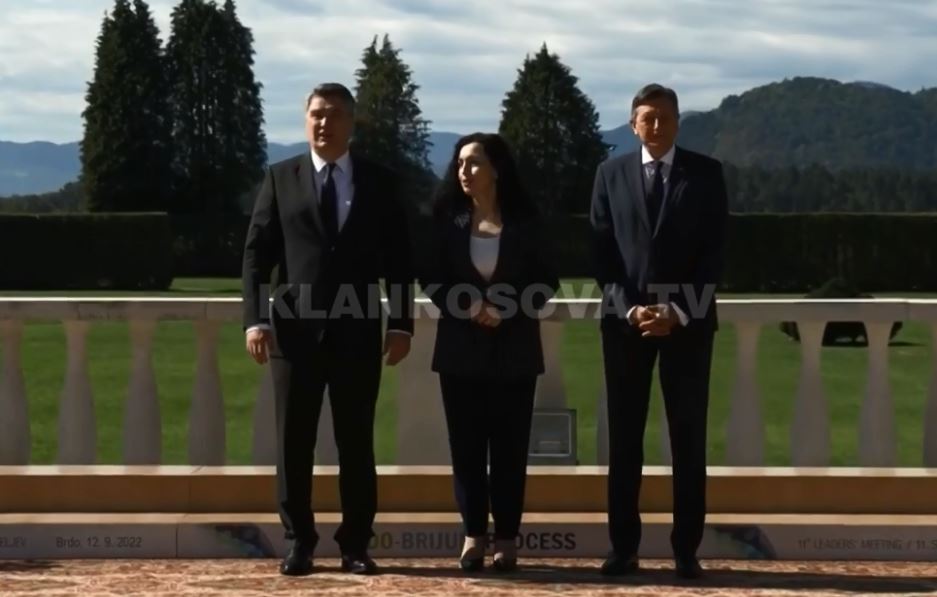 Kosova e Serbia luten të pajtohen (VIDEO)