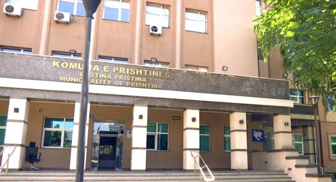Shtyhet ndërtimi i tri shkollave në Prishtinë, shkak procedurat ligjore (VIDEO)