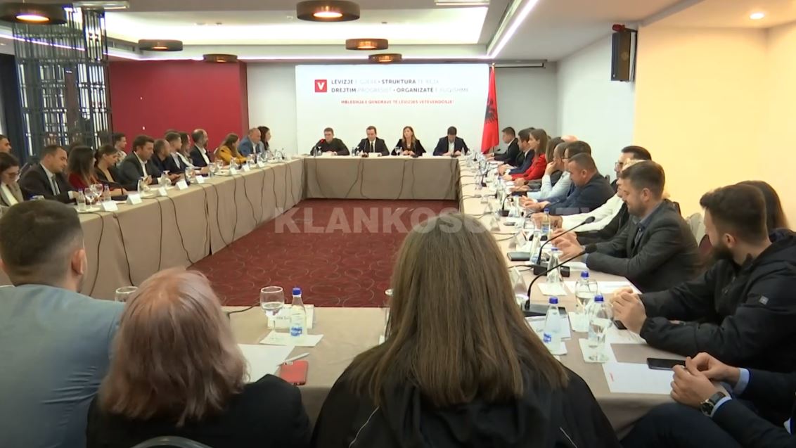 Kurti kursen kohën, qeras me kafe (VIDEO)
