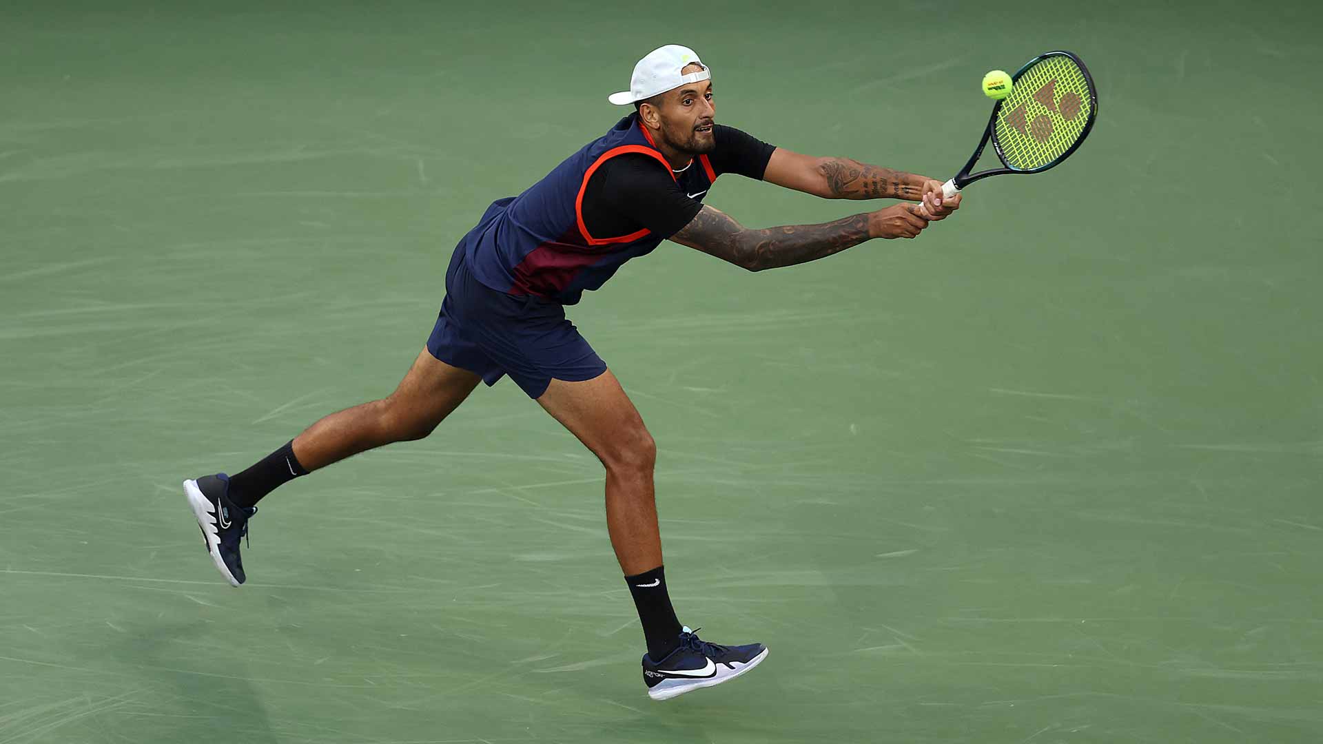 Vazhdon magjia verore e Kyrgios, mund numrin një (VIDEO)