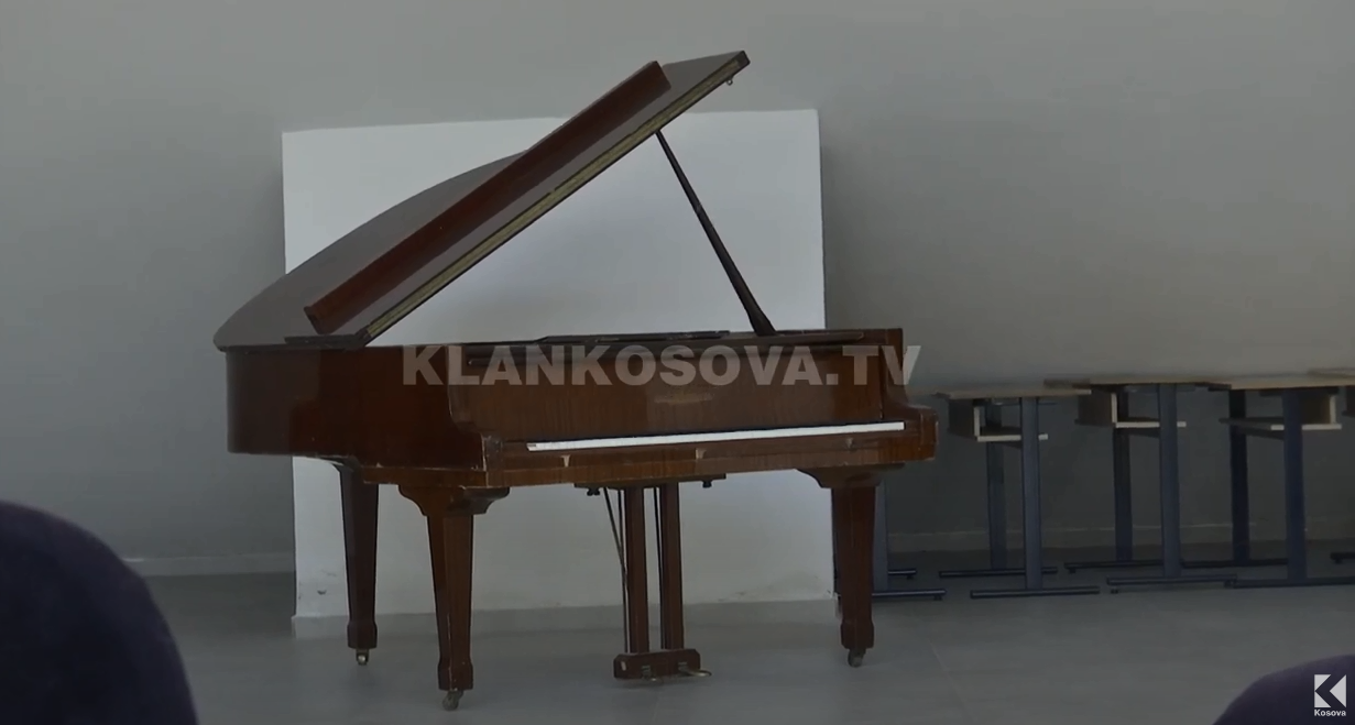 Shkolla e Muzikës në Pejë do ta nisë mësimin të hënën (VIDEO)