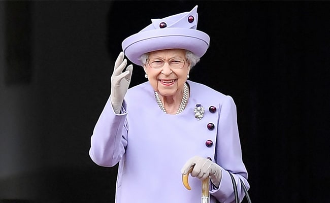 Rita Ora ngushëllon për vdekjen e Mbretëreshës Elizabeth II