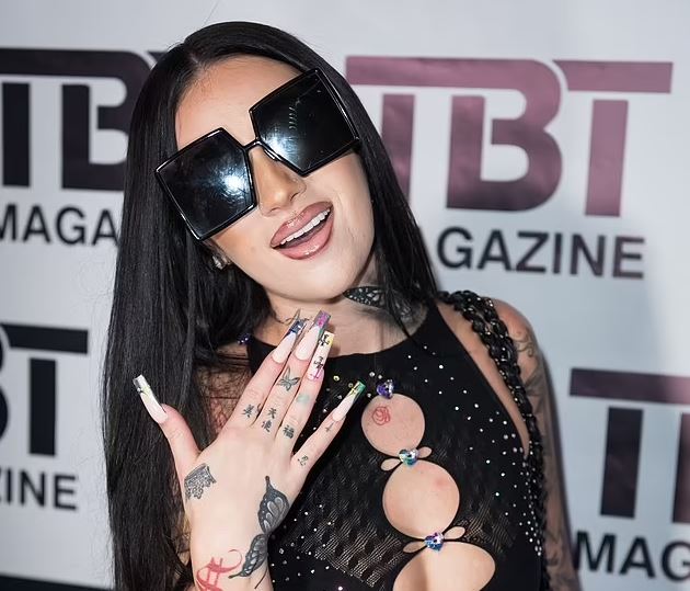 Bhad Bhabie ftohet të jetë folëse në Universitetin e Oksfordit në Angli