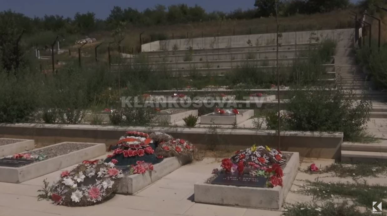 Komuna nuk bën pagesën, kompania ndërpret punimet në varrezat e martirëve (VIDEO)