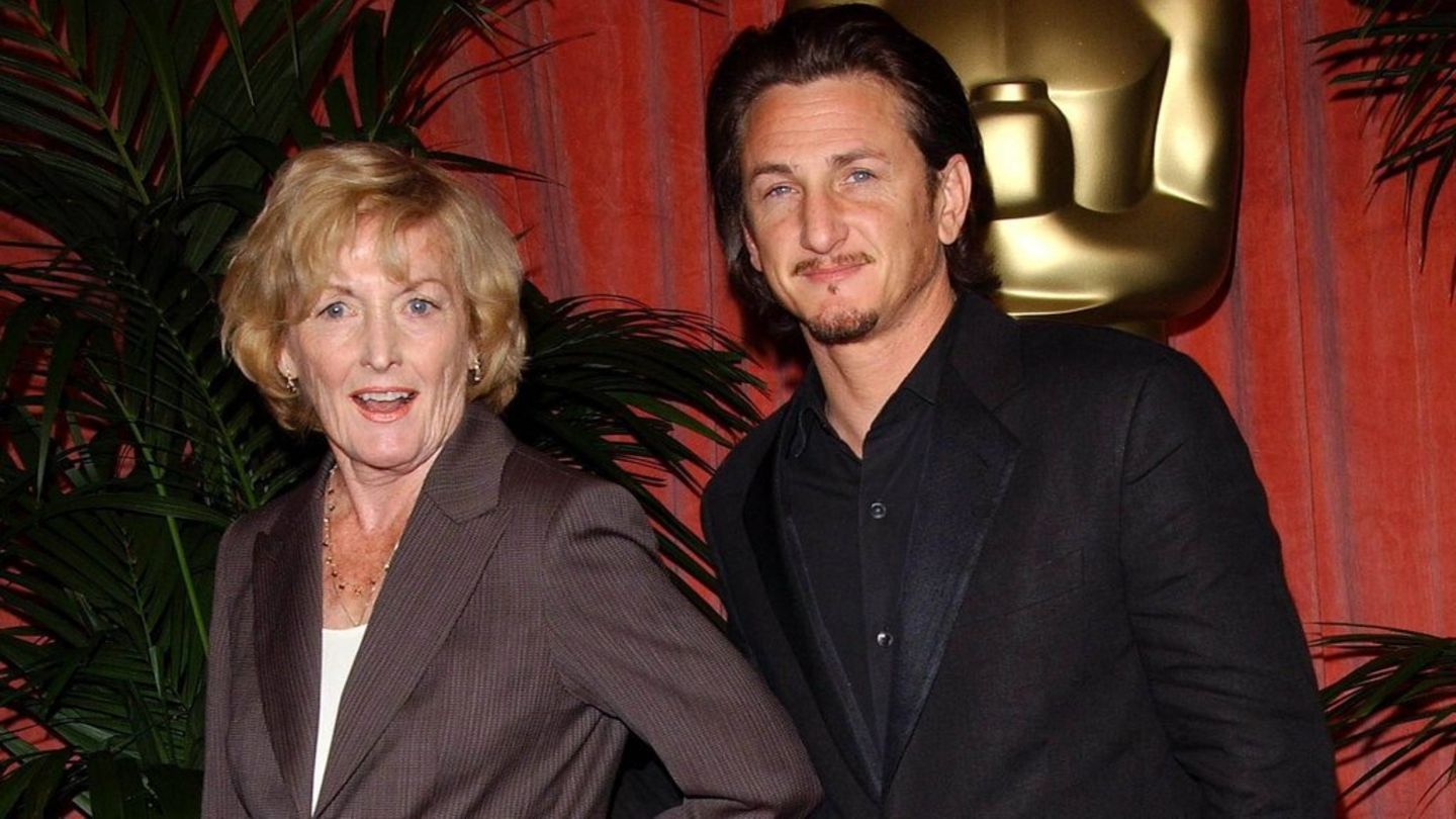 Vdes nëna e Sean Penn
