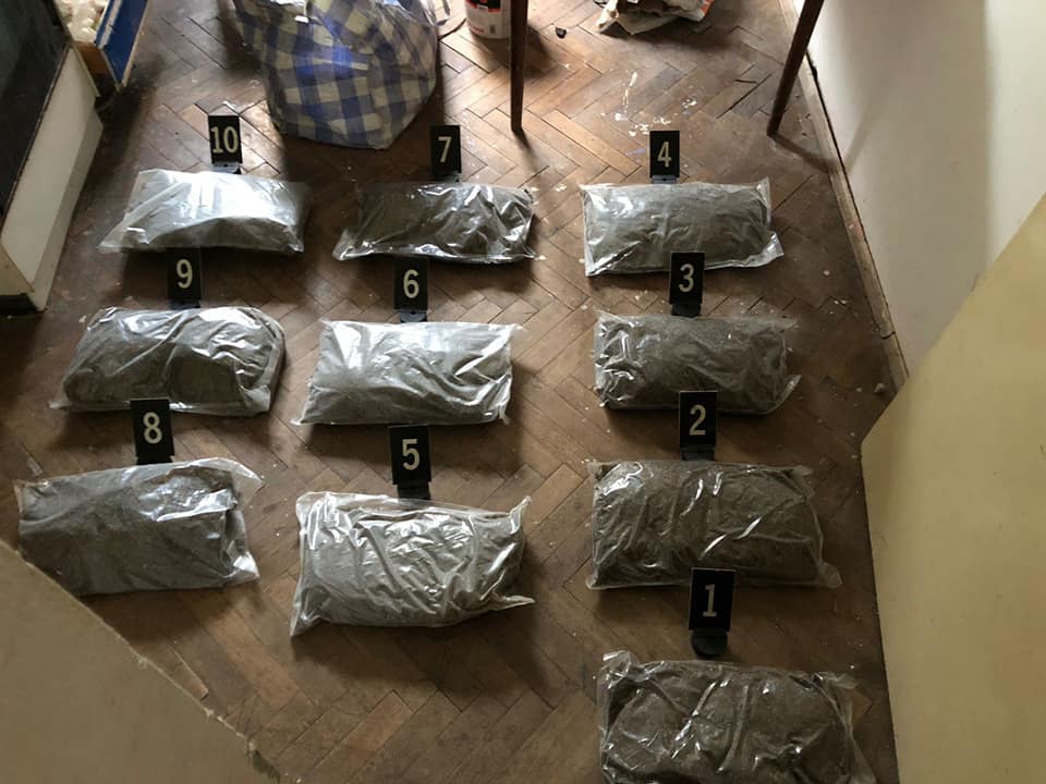 Konfiskohen nëntë kilogramë kanabis në veri të Mitrovicës