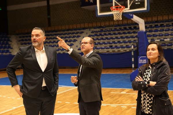 Zagklis viziton Pallatin e Rinisë dhe Sportit