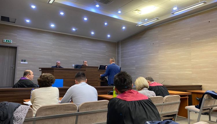 I akuzuari Nenad Rashiq thotë se nuk kishte qenë prezent në takimin kur ishte votuar për privatizim të hidrocentraleve