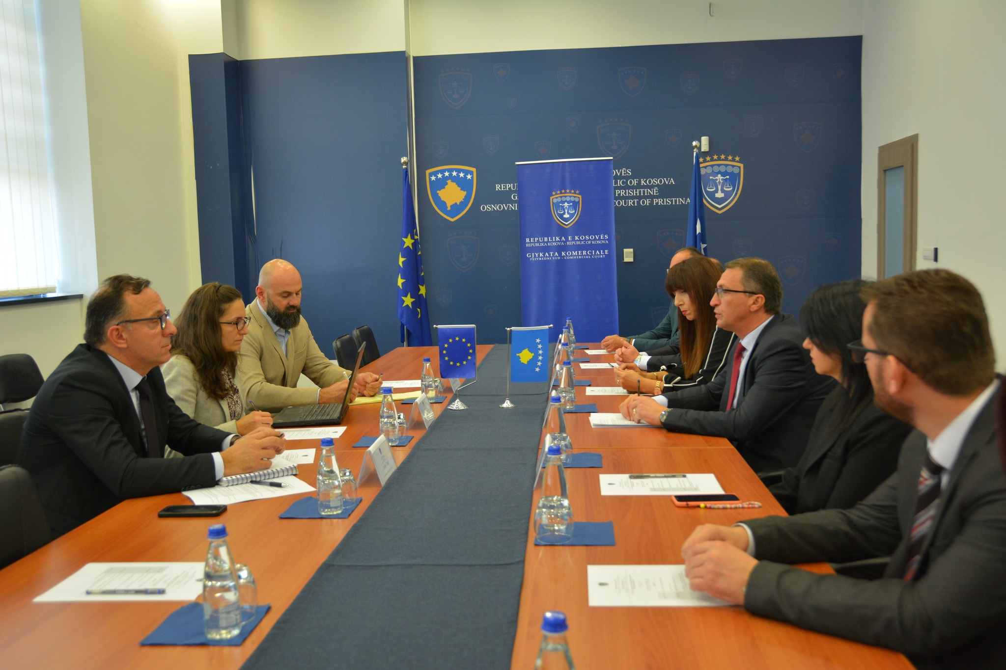 Tutuli pret një delegacion nga FMN, puna e Gjykatës Komerciale tema kyçe