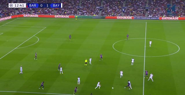 Bayern në epërsi kundër Barcelonës