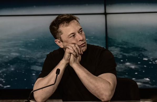 Elon Musk: Vajza ime u largua nga unë për shkak të ndikimit "neo-marksist" në shkollë