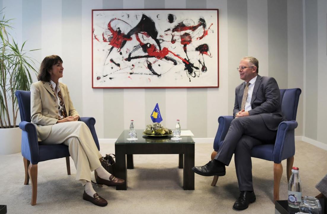 Bislimi takon koordinatoren për Zhvillim të OKB-së, Arnhild Spence