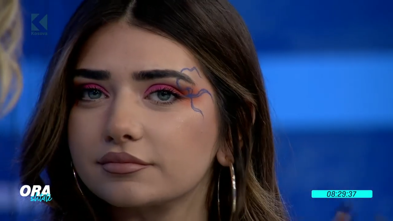Si të dukeni lehtë për Halloween? (VIDEO)