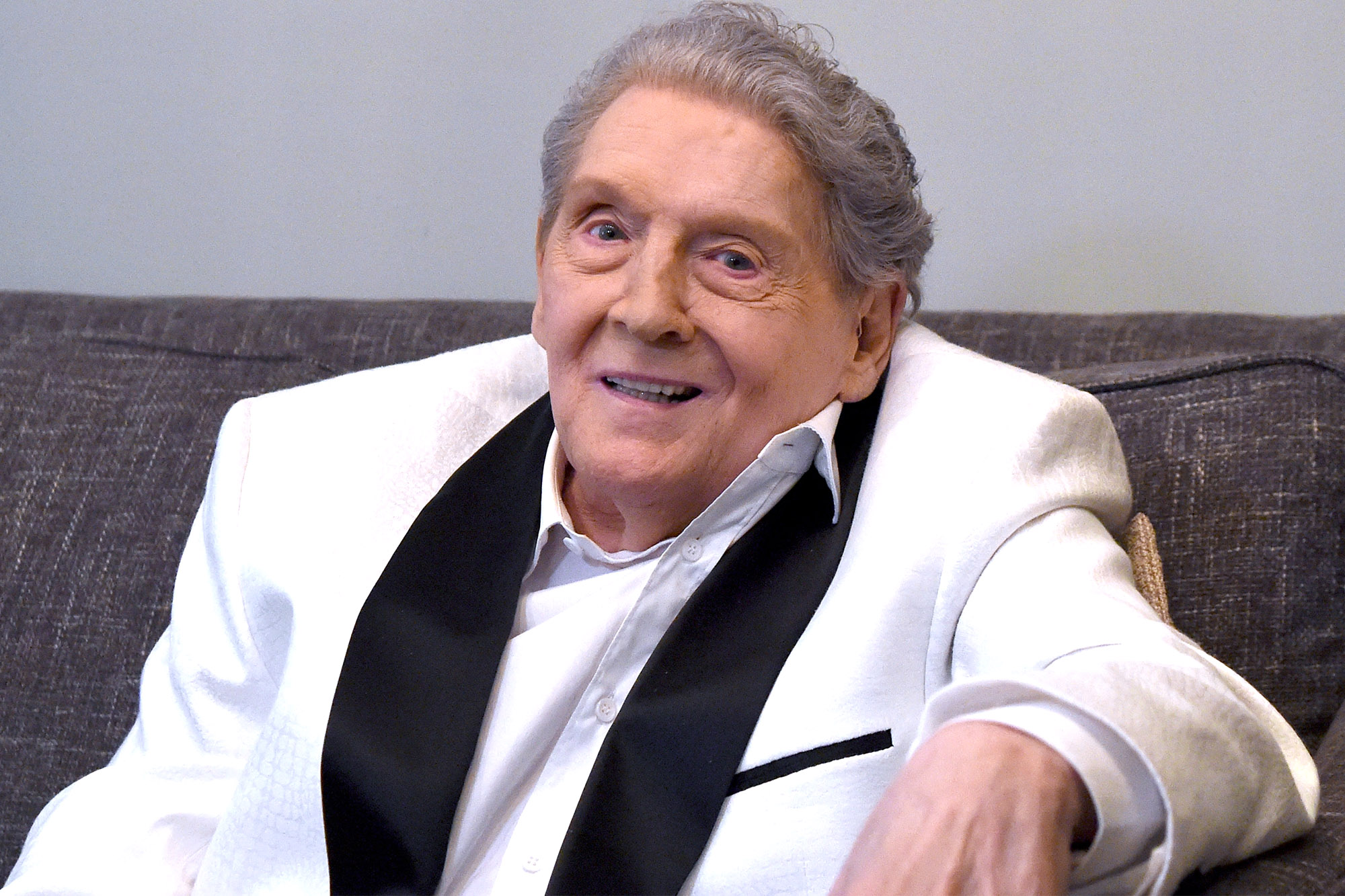 Lajmi se Jerry Lee Lewis ka vdekur, nuk është i vërtetë