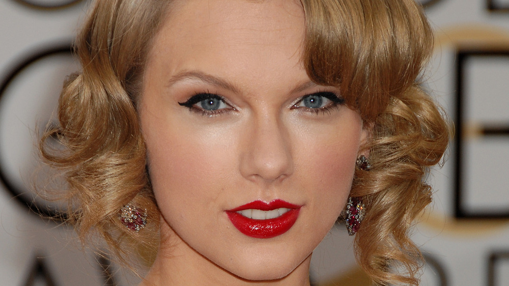 Taylor Swift lanson albumin e ri, i 10-ti me radhë