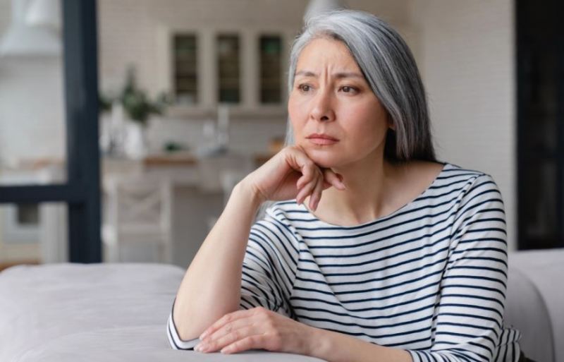 Gratë në Britani kanë turp të flasin për menopauzën, e shohin akoma si temë tabu