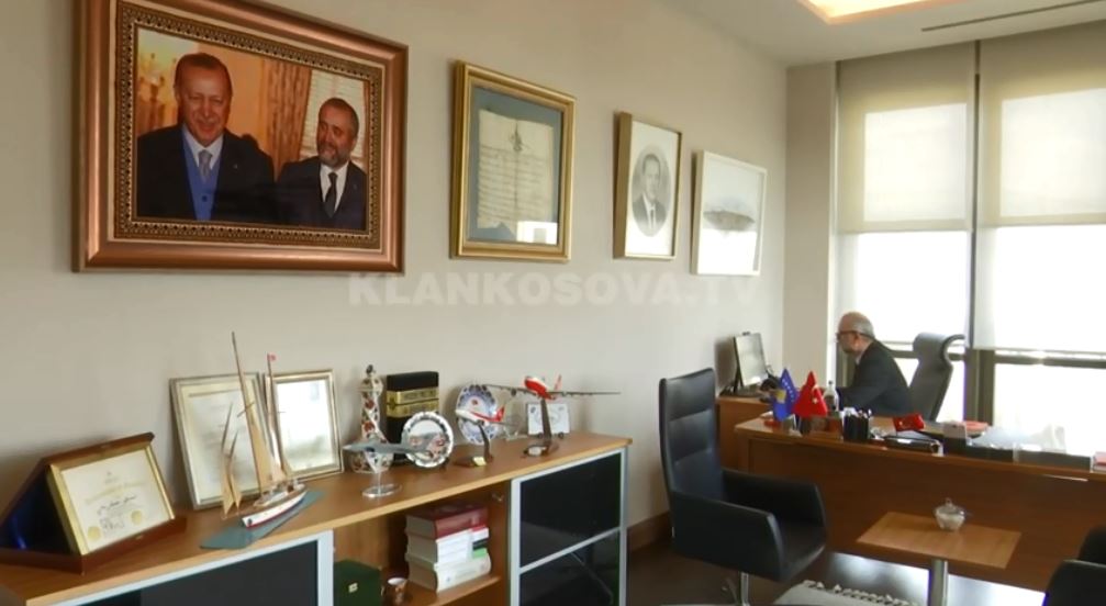A i pajton Taipi Kurtin e Vuçiqin? (VIDEO)