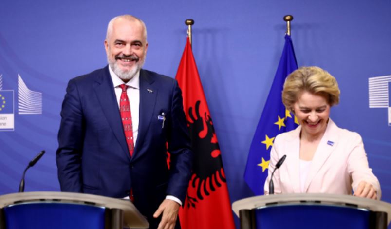 Pas Prishtinës, Von der Leyen shkon në Tiranë