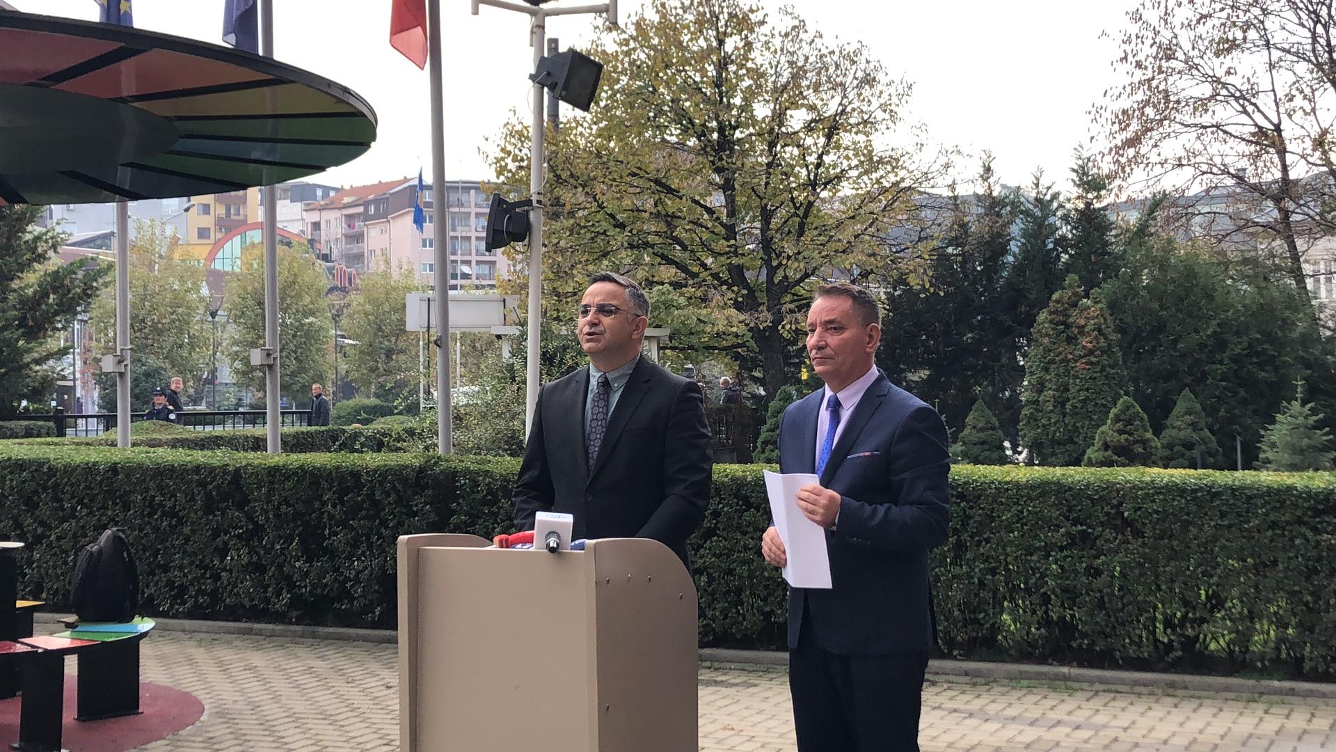 AAK, qeverisë: Rriti pagat për 30% në sektorin publik deri të miratohet Ligji i Pagave