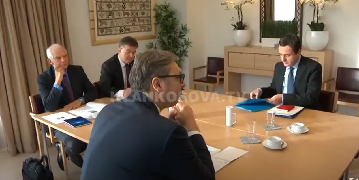 Ulja përballë njëri-tjetrit nuk rezultoi me ulje të tensioneve (VIDEO)