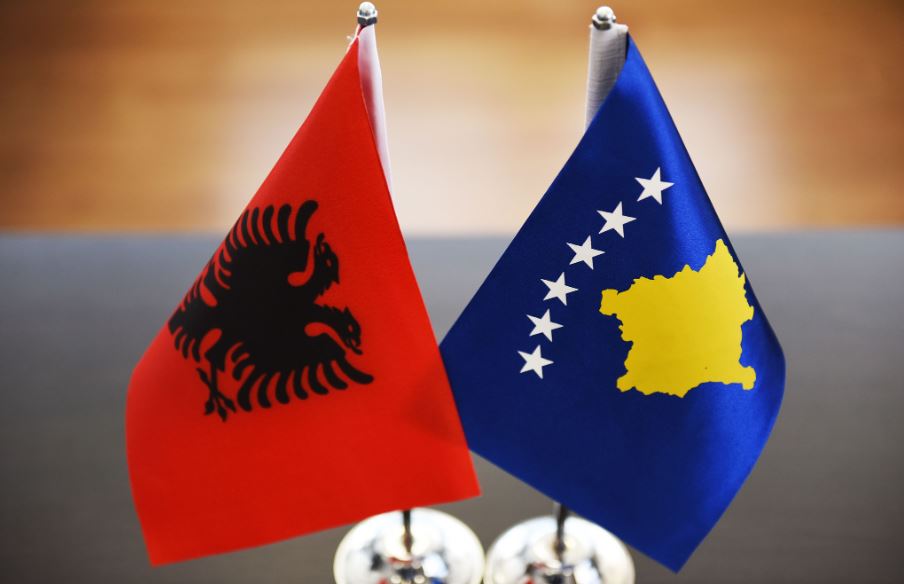 Përfundon seanca e përbashkët e parlamenteve shqiptare (VIDEO)