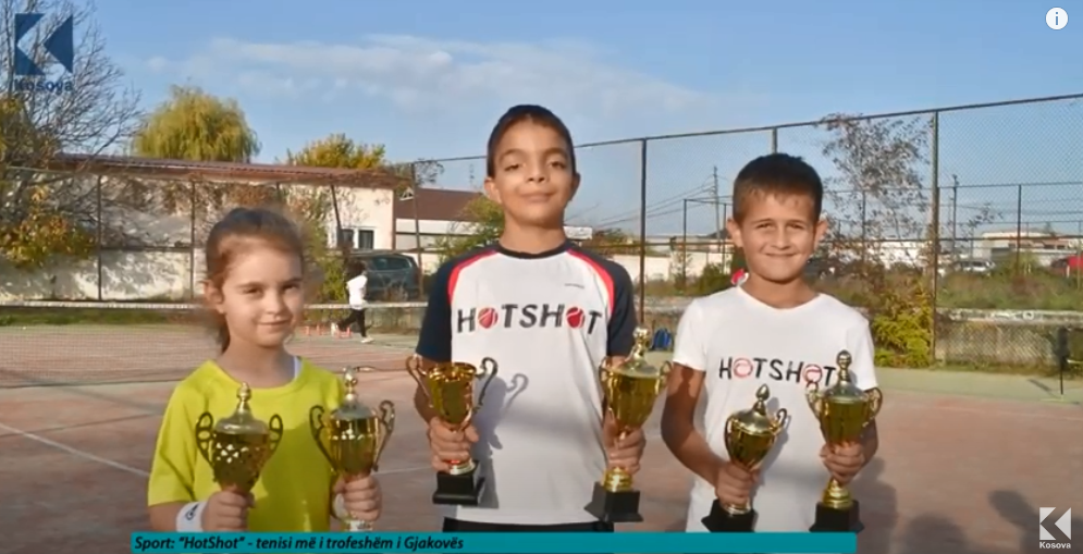 “HotShot” – klubi më i trofeshëm i tenisit në Gjakovë (VIDEO)
