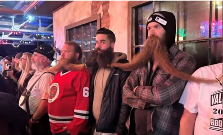 Zinxhiri i mjekrës 45-metërshe thyen rekordin botëror Guinness (VIDEO)