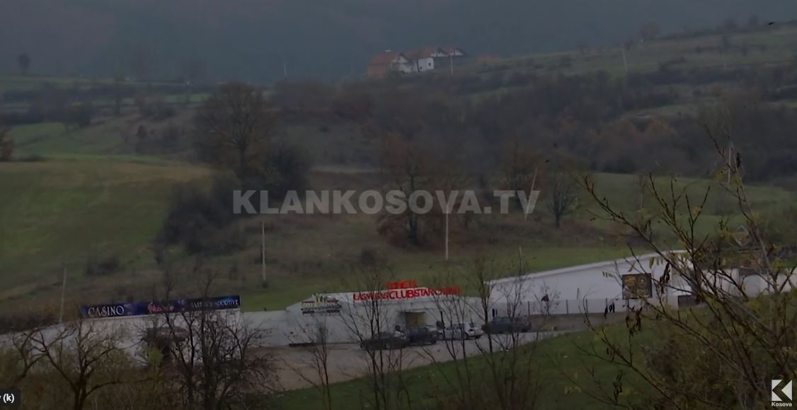Pesë të plagosur prej përleshjeve me armë të kosovarëve te kazinotë në zonën serbe (VIDEO)