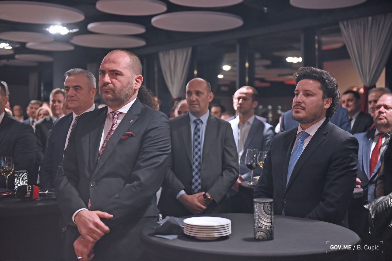 Dritan Abazoviqi merr pjesë në kremtimin e Ditës së Flamurit në Podgoricë